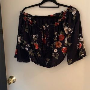 Floral crop shirt